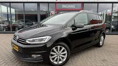 Zwart Gebruikt 2016 VW Touran Highline MPV | € 19.450 (Eerlijke prijs)