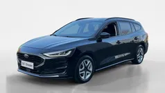 Agate black (donker zwart) Gebruikt 2022 Ford Focus Active Stationwagen | € 17.230 (Super prijs)