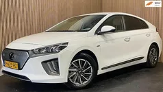 Gebruikt 2020 Hyundai Ioniq Premium Sedan | € 16.750 (Eerlijke prijs)
