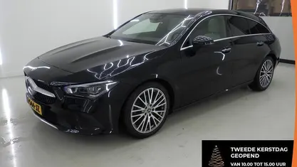 Zwart Gebruikt 2021 Mercedes CLA200 Shooting Brake Luxury Stationwagen | € 24.890 (Goede deal)