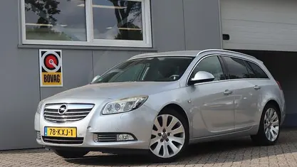 Grijs Gebruikt 2010 Opel Insignia Cosmo Stationwagen | € 5.950 (Eerlijke prijs)