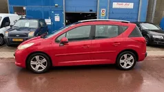 Rood Gebruikt 2009 Peugeot 207 Stationwagen | € 2.950 (Eerlijke prijs)