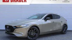Bruin Nieuw 2025 Mazda 3 Homura-Line Hatchback | € 35.940 (Eerlijke prijs)