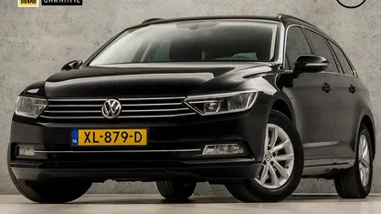 Zwart Gebruikt 2017 VW Passat Highline Stationwagen | € 19.445 (Eerlijke prijs)