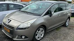 Grijs Gebruikt 2010 Peugeot 5008 MPV | € 3.950 (Eerlijke prijs)