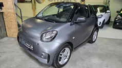 Zwart Gebruikt 2022 Smart ForTwo Electric Drive Cabriolet | € 14.950 (Goede deal)