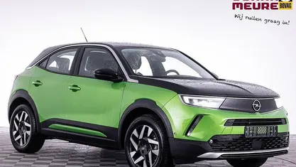 Groen Occasion 2023 Opel Mokka-e Ultimate SUV | € 19.900 (Goede deal)