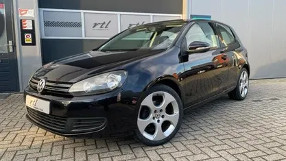 Zwart Gebruikt 2009 VW Golf VI Comfortline Hatchback | € 3.500 (Eerlijke prijs)