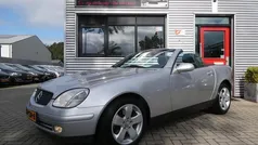 Grijs, metallic lak Gebruikt 1997 Mercedes SLK230 Cabriolet | € 5.450 (Eerlijke prijs)