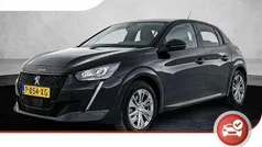 Zwart Gebruikt 2020 Peugeot e-208 Allure Hatchback | € 15.925 (Super prijs)