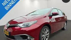 Gebruikt 2017 Toyota Auris Executive Stationwagen | € 16.495 (Eerlijke prijs)