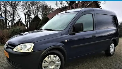 Occasion Opel Combo 90 PK (66 kW) 2005 Blauw MPV