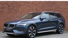 Gebruikt 2020 Volvo V60 CC Pro Stationwagen | € 38.950 (Eerlijke prijs)