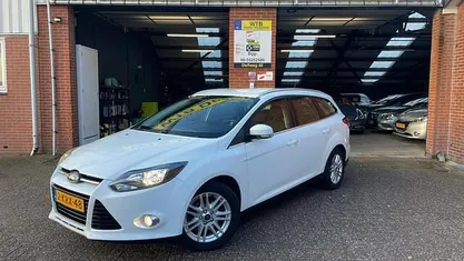 Wit Gebruikt 2013 Ford Focus Titanium Stationwagen | € 4.450 (Goede deal)