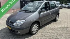 Grijs Gebruikt 2003 Renault Scénic MPV | € 1.250 (Eerlijke prijs)