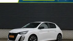 Wit Nieuw 2025 Peugeot 208 Style Hatchback | € 21.940 (Goede deal)