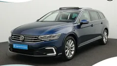 Blauw, metallic lak Gebruikt 2022 VW Passat Business Stationwagen | € 27.900 (Eerlijke prijs)