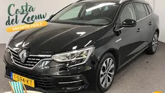 Zwart Gebruikt 2023 Renault Mégane GrandTour Luxe Stationwagen | € 23.935 (Eerlijke prijs)