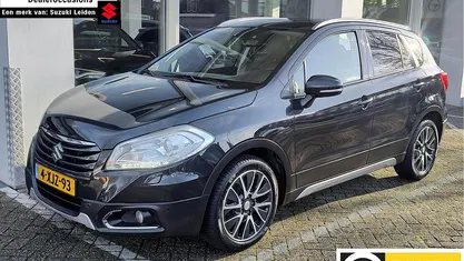 Zwart Gebruikt 2014 Suzuki SX4 S-Cross SUV | € 12.445 (Eerlijke prijs)