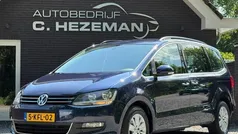Blauw, metallic lak Gebruikt 2013 VW Sharan Comfortline MPV | € 10.945 (Eerlijke prijs)