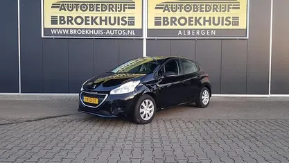 Occasion 2015 Peugeot 208 Access Hatchback | € 3.200 (Super prijs)