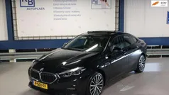 Zwart, metallic lak Gebruikt 2022 BMW 218 Sport Line Coupé | € 22.750 (Super prijs)