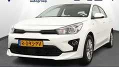 Wit Gebruikt 2022 Kia Rio Hatchback | € 19.950 (Eerlijke prijs)