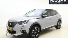 Grijs Gebruikt 2021 Peugeot e-2008 GT SUV | € 18.945 (Eerlijke prijs)