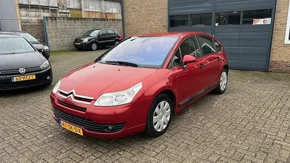 Rood Gebruikt 2008 Citroën C4 Hatchback | € 2.290 (Goede deal)