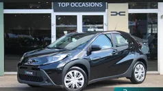 Zwart Gebruikt 2022 Toyota Aygo Play Hatchback | € 16.045 (Goede deal)