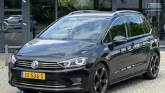 Zwart Gebruikt 2016 VW Golf Sportsvan Highline MPV | € 15.940 (Eerlijke prijs)