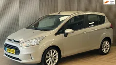 Grijs Gebruikt 2015 Ford B-MAX Titanium MPV | € 8.995 (Eerlijke prijs)
