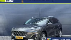 Grijs Gebruikt 2023 Ford Kuga Vignale SUV | € 31.895 (Eerlijke prijs)