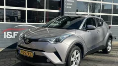 Grijs, metallic lak Gebruikt 2017 Toyota C-HR SUV | € 15.890 (Eerlijke prijs)