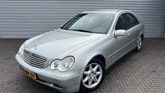 Grijs Gebruikt 2004 Mercedes C220 Elegance Sedan | € 1.990 (Eerlijke prijs)