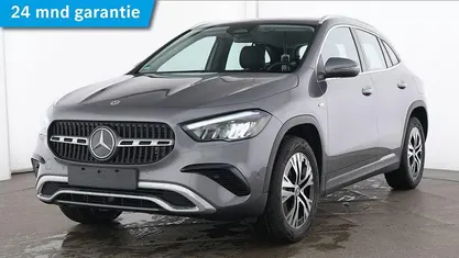 Grijs (metallic) Occasion 2025 Mercedes GLA250 SUV | € 47.800 (Eerlijke prijs)
