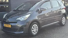 Grijs Gebruikt 2012 Toyota Verso-S Comfort MPV | € 6.450 (Goede deal)