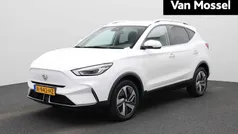Wit Gebruikt 2022 MG ZS Comfort Sedan | € 18.900 (Eerlijke prijs)
