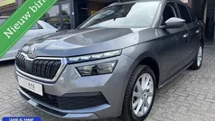 Grijs, metallic lak Gebruikt 2024 Skoda Kamiq Ambition SUV | € 24.950 (Eerlijke prijs)
