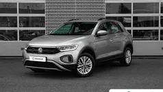 Gebruikt 2023 VW T-Roc Life SUV | € 24.895 (Eerlijke prijs)