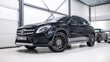 Zwart (metallic) Gebruikt 2017 Mercedes GLA250 Premium Plus SUV | € 25.990 (Eerlijke prijs)