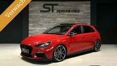 Rood Gebruikt 2018 Hyundai i30 Hatchback | € 26.450 (Eerlijke prijs)