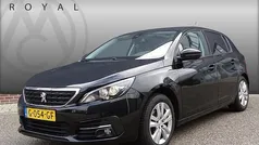 Zwart Gebruikt 2019 Peugeot 308 Hatchback | € 9.995 (Goede deal)