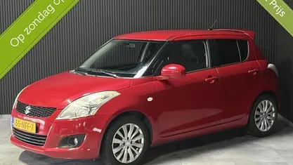 Rood Occasion 2010 Suzuki Swift Comfort Hatchback | € 3.499 (Eerlijke prijs)