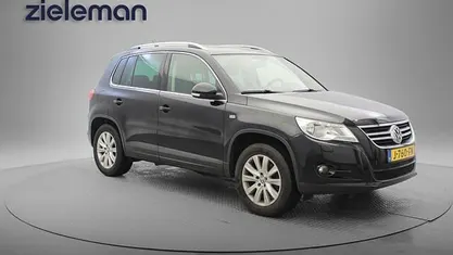 Zwart Occasion 2011 VW Tiguan Sport SUV | € 7.845 (Eerlijke prijs)