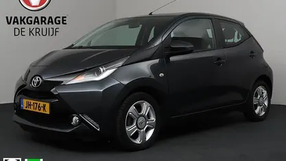 Occasion Toyota Aygo X-play 69 PK (50 kW) 2016 Hatchback