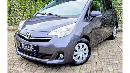 Occasion Toyota Verso-S 99 PK (72 kW) 2012 Grijs MPV