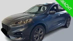 , metallic lak Gebruikt 2021 Ford Kuga ST-Line X SUV | € 26.300 (Eerlijke prijs)