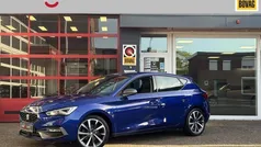 Blauw Gebruikt 2021 Seat Leon FR Hatchback | € 24.950 (Eerlijke prijs)
