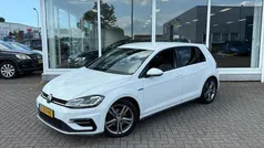 Hatchback Gebruikt 2019 VW Golf VII Highline Hatchback | € 15.950 (Eerlijke prijs)